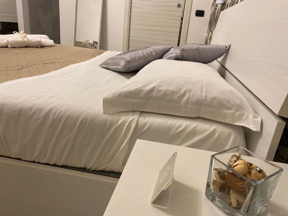Montesantogroup Amalfi Room Naples Luaran gambar